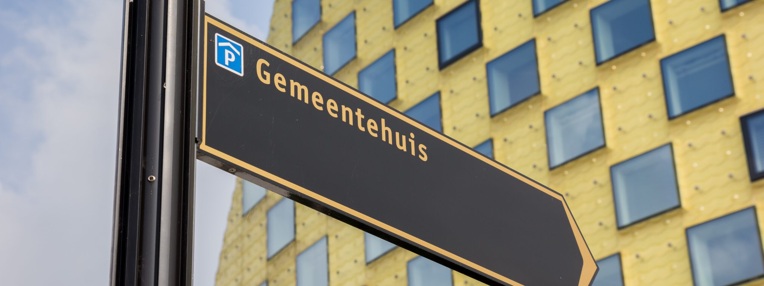 Sign in front of the town hall of Hardenberg